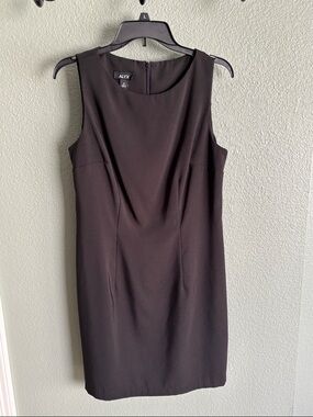 Black Sleeveless Dress